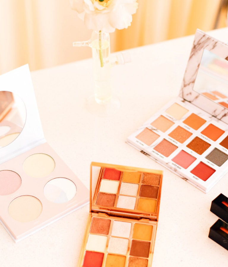 assorted eye shadow and blusher palette